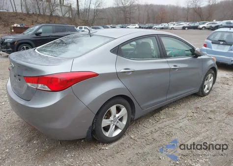 2013 Hyundai Elantra Gls z USA, uszkodzony, nr VIN KMHDH4AEXDU710559